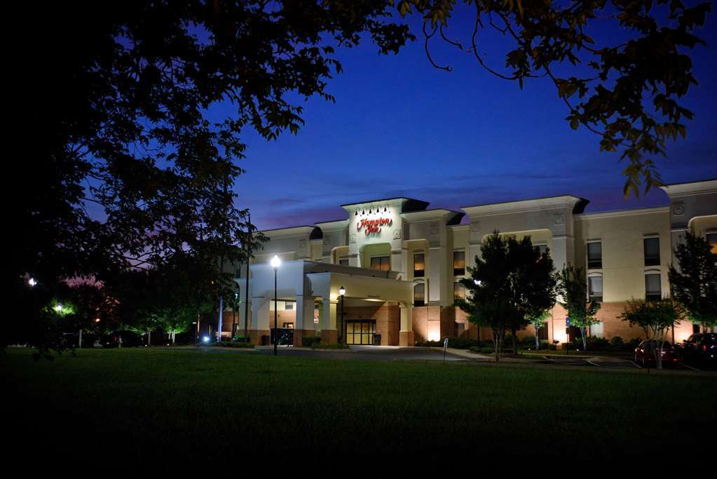 Hampton Inn פאייטוויל מראה חיצוני תמונה