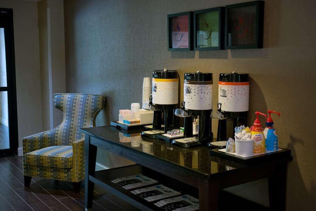 Hampton Inn פאייטוויל מראה פנימי תמונה