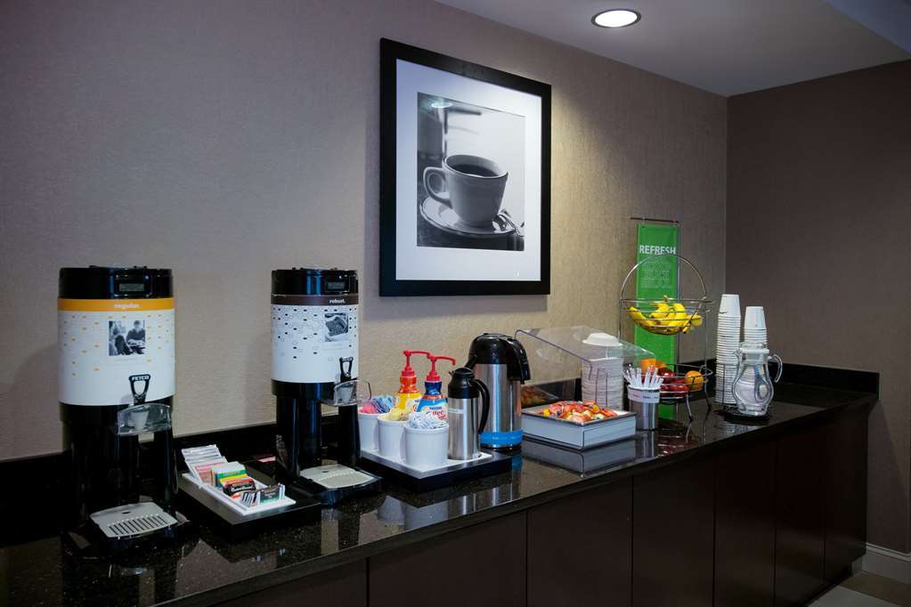 Hampton Inn פאייטוויל מסעדה תמונה