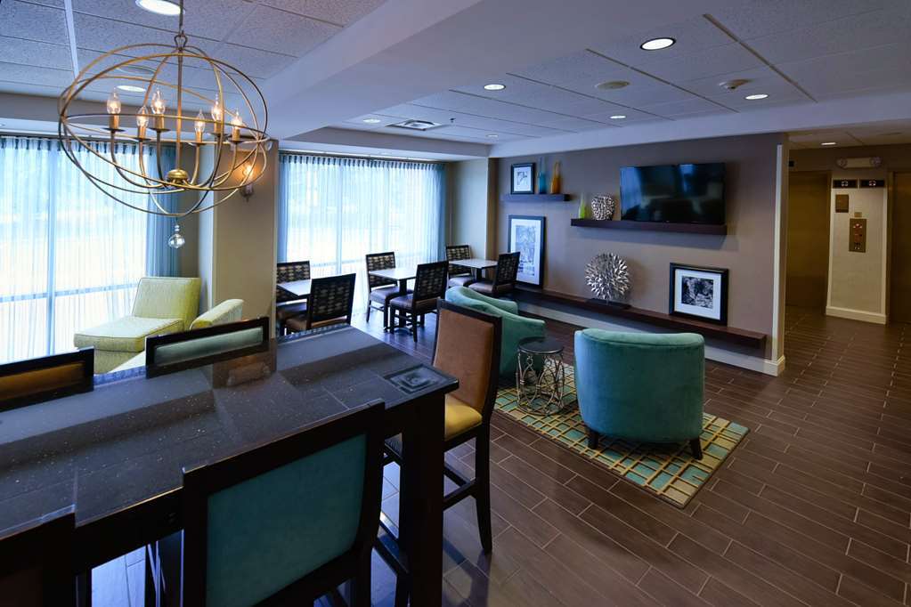 Hampton Inn פאייטוויל מסעדה תמונה