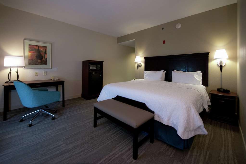 Hampton Inn פאייטוויל חדר תמונה